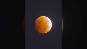 Total lunar eclipse in under 20 seconds ?