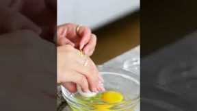 I tested this popular Baking MYTH! 🥚🥚 #shorts #food #tip #trick #lifehacks