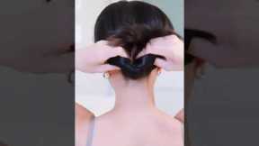 Try *THIS* hair clip hack! 🖤✨••••••#hairclipstrend #hairclaw #hairstyles #hairstyle #hairlove